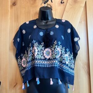 💕New Listing 💕 Handmade embroidered floral crop top with tassels